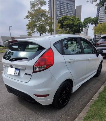 FORD FIESTA 1.6 SPORT HATCH 16V FLEX 4P MANUAL